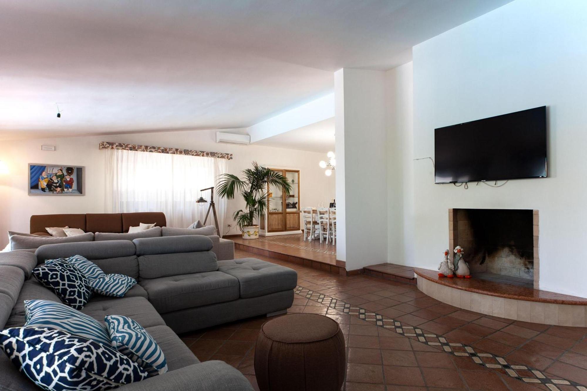 Villa Nice Dream With Pool And Terrace - Happy Rentals Neviano ภายนอก รูปภาพ