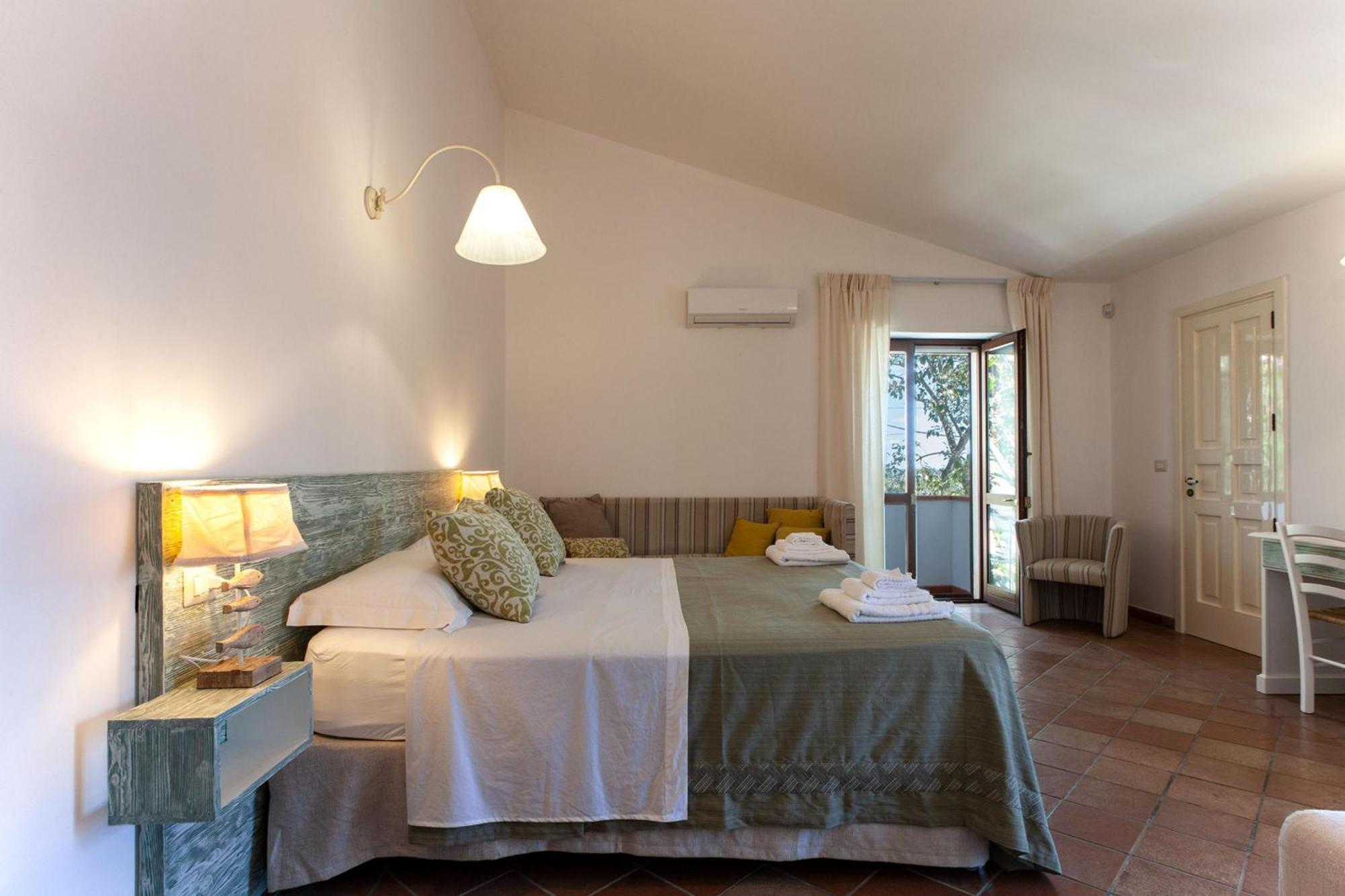 Villa Nice Dream With Pool And Terrace - Happy Rentals Neviano ภายนอก รูปภาพ